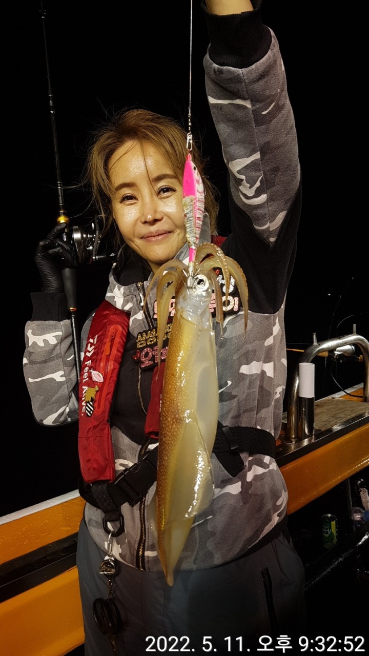 한치가 올해도 쏟아집니다.